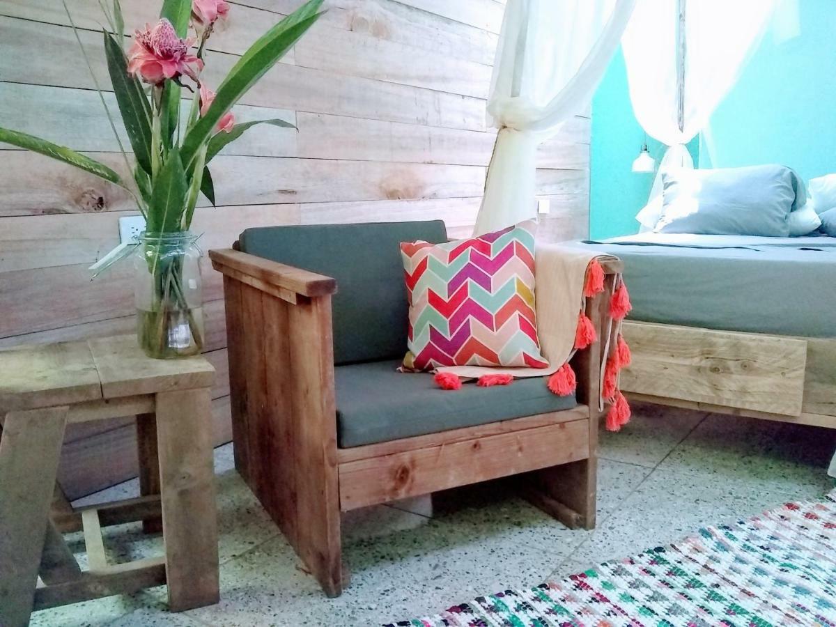 Bee Happy Studio Cahuita Bagian luar foto